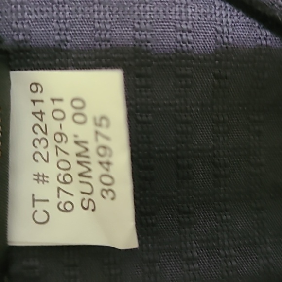 Banana Republic Men's Gray Textured 100% Cotton Button Down Shirt - Size Medium - Picture 11 of 15